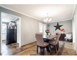 12528 Pinewood Crescent, Surrey, BC V3V2L5 Photo 6