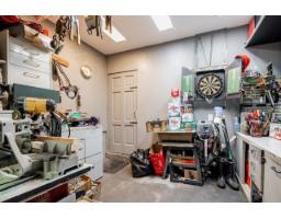 12528 Pinewood Crescent, Surrey, BC V3V2L5 Photo 28