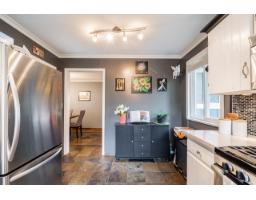 12528 Pinewood Crescent, Surrey, BC V3V2L5 Photo 10