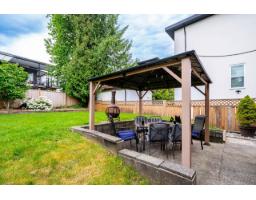 12528 Pinewood Crescent, Surrey, BC V3V2L5 Photo 30