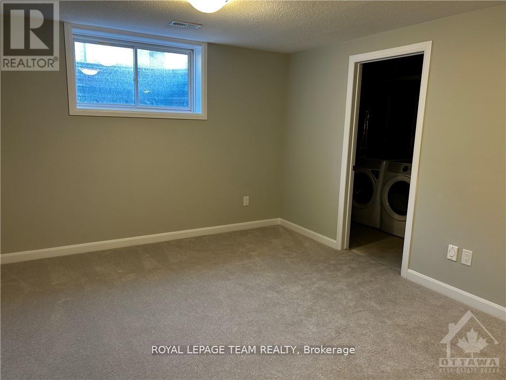 House for Rent in Ottawa – 179 SHALLOW POND PLACE, Ottawa – By Peter Sagos - Image 23