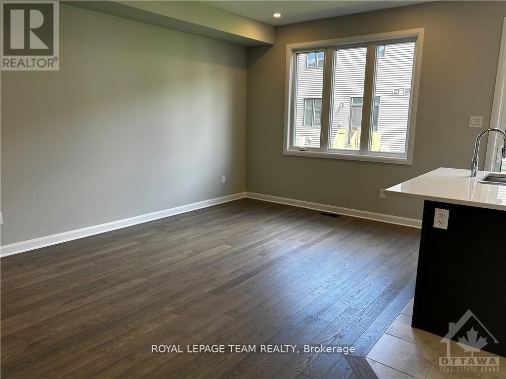 House for Rent in Ottawa – 179 SHALLOW POND PLACE, Ottawa – By Peter Sagos - Image 4
