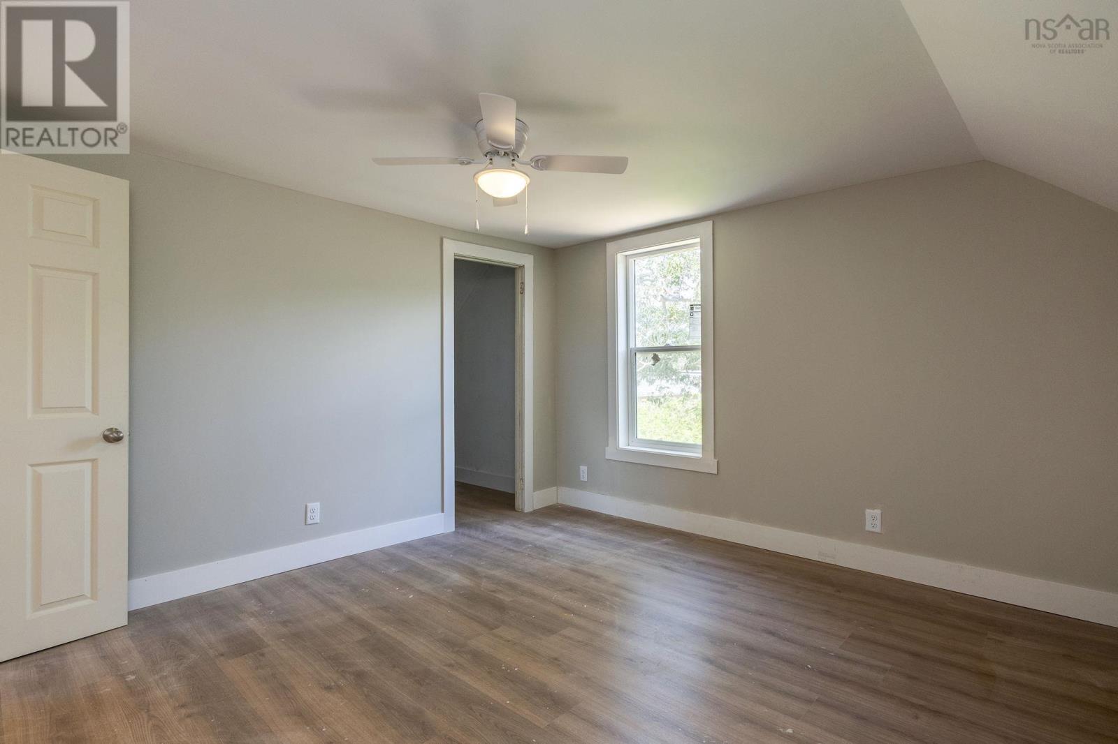 982 Pickering Lane - 17