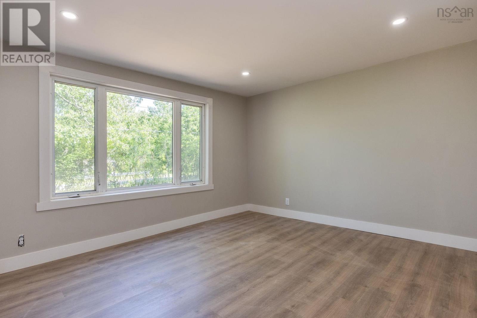 982 Pickering Lane - 2