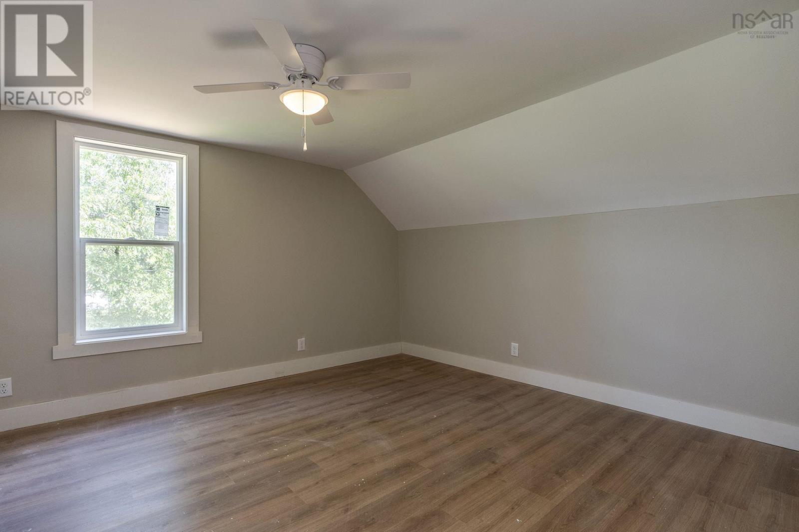 982 Pickering Lane - 16