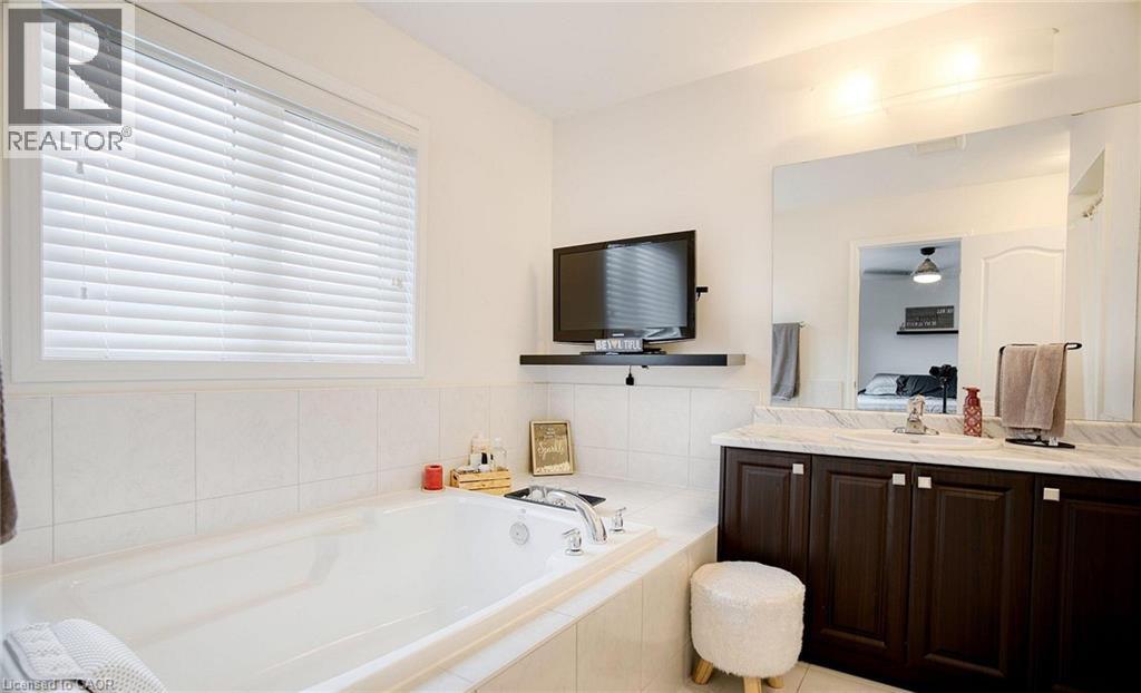 232 BEDROCK Drive - 21