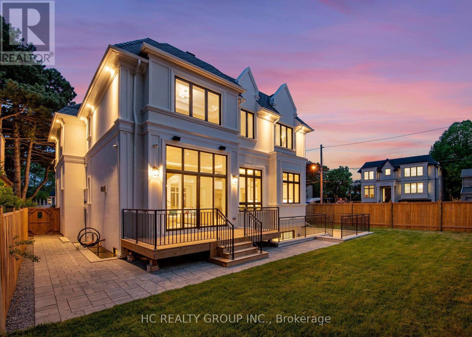 7 KNOLLVIEW CRESCENT - 39