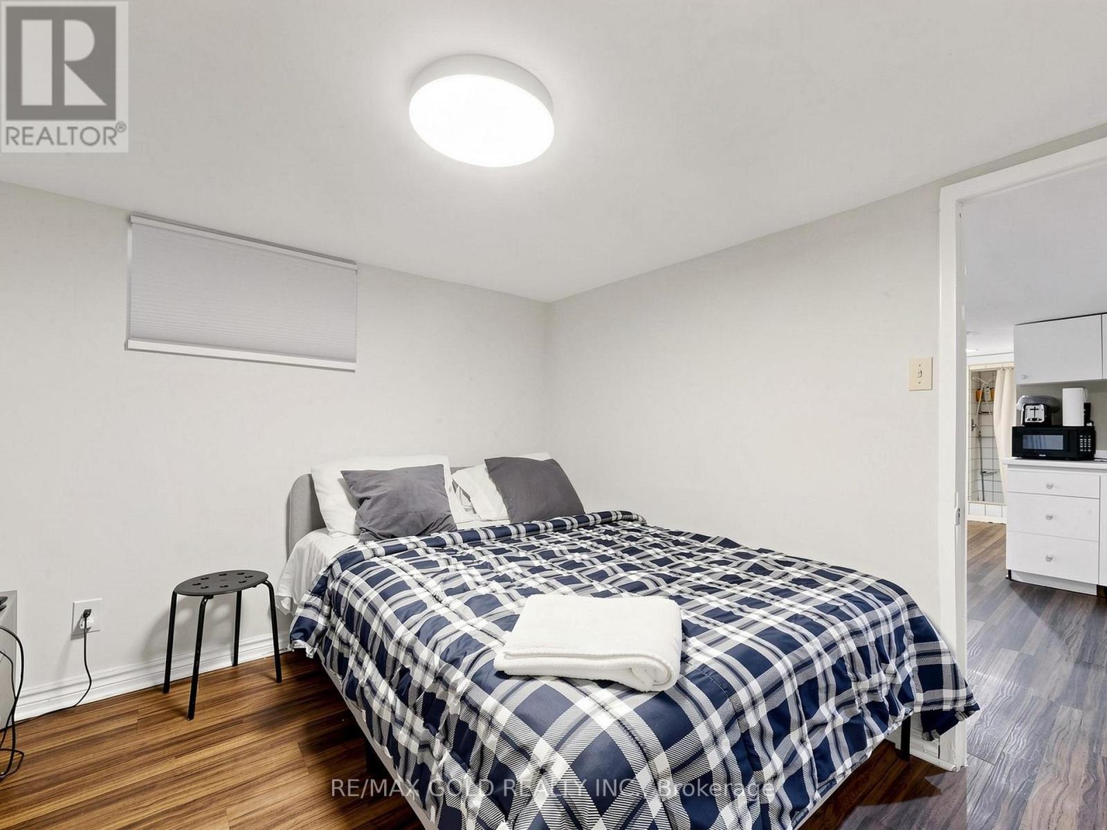 746 KING STREET W - 39