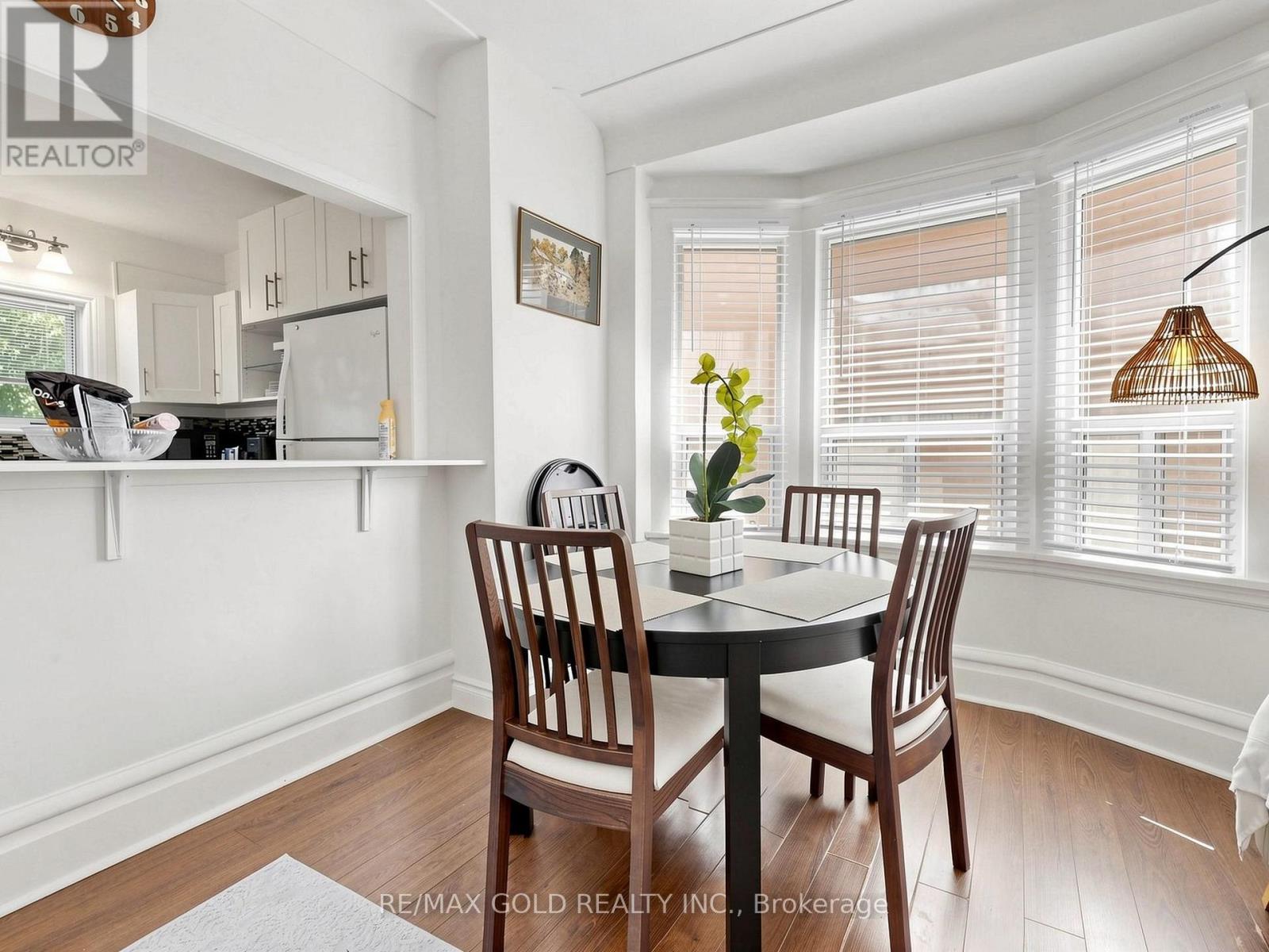 746 KING STREET W - 11