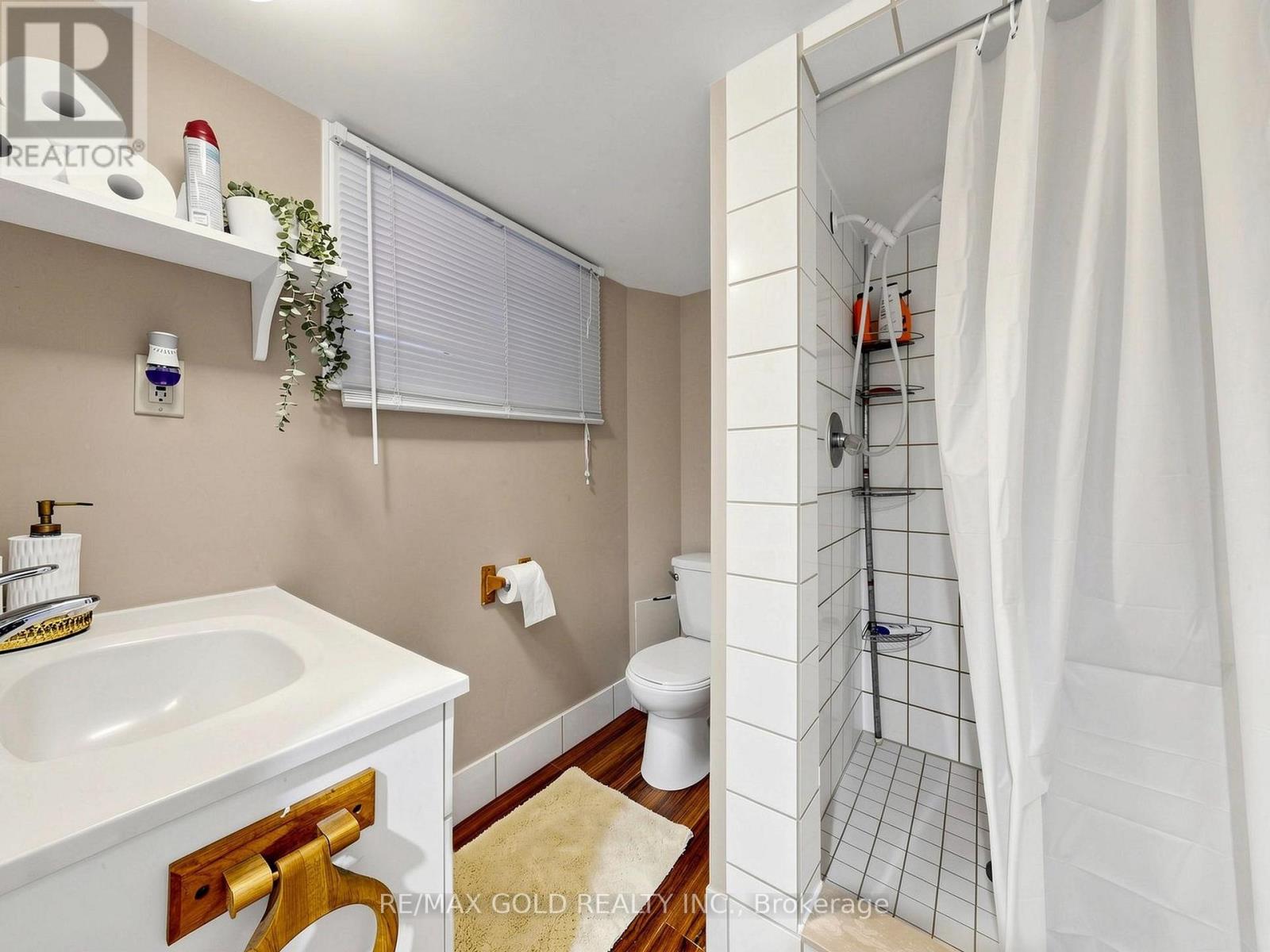 746 KING STREET W - 41