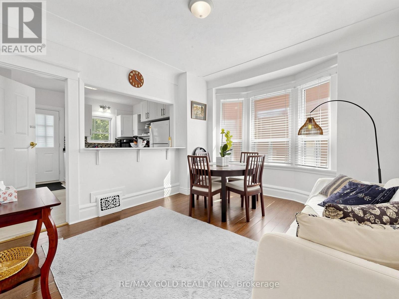 746 KING STREET W - 8
