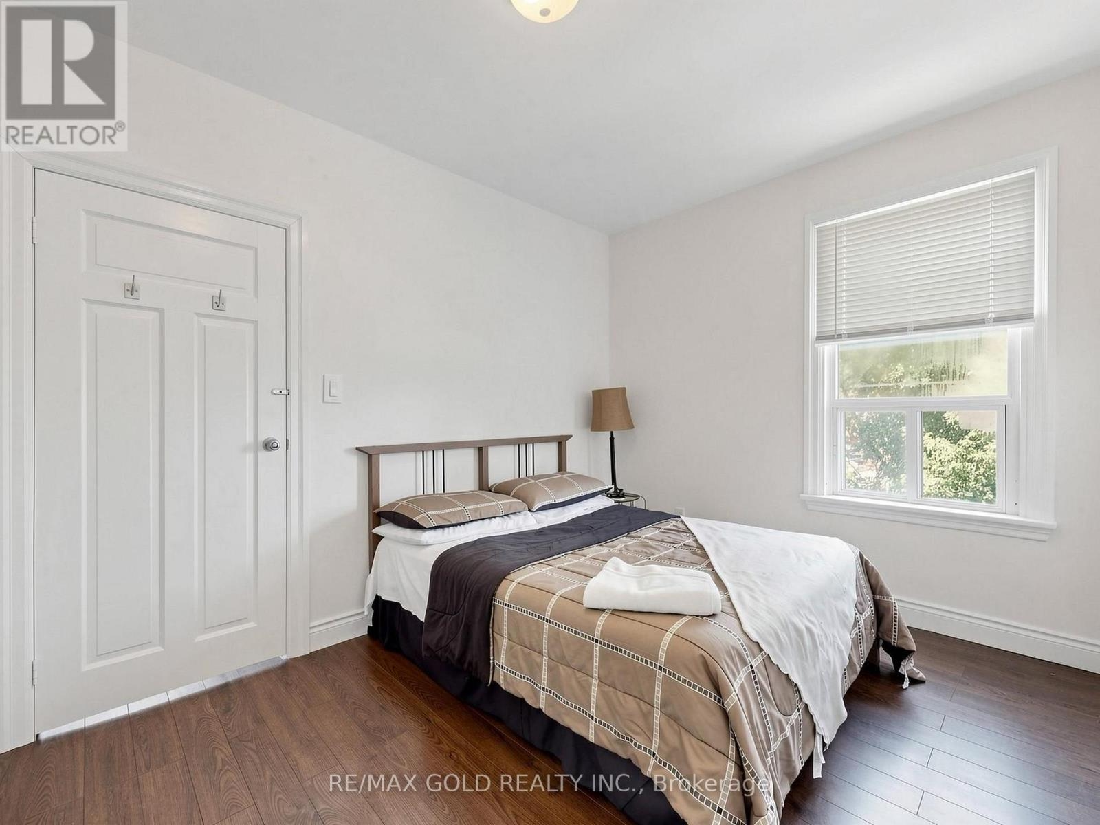 746 KING STREET W - 19