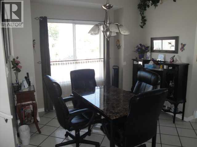 94 Heritage Lane W - 7