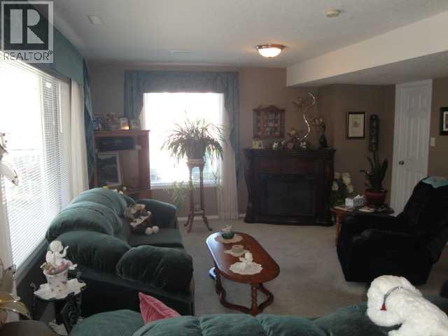 94 Heritage Lane W - 14