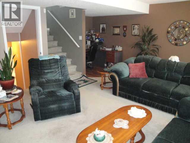 94 Heritage Lane W - 16