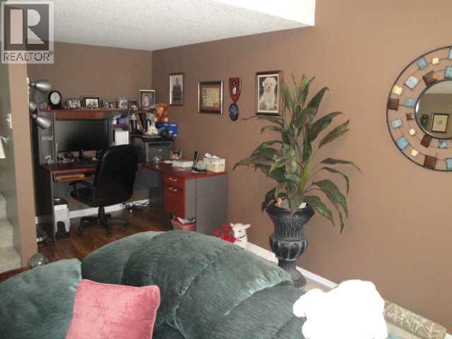 94 Heritage Lane W - 18