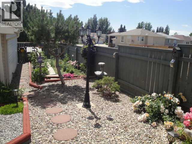 94 Heritage Lane W - 29