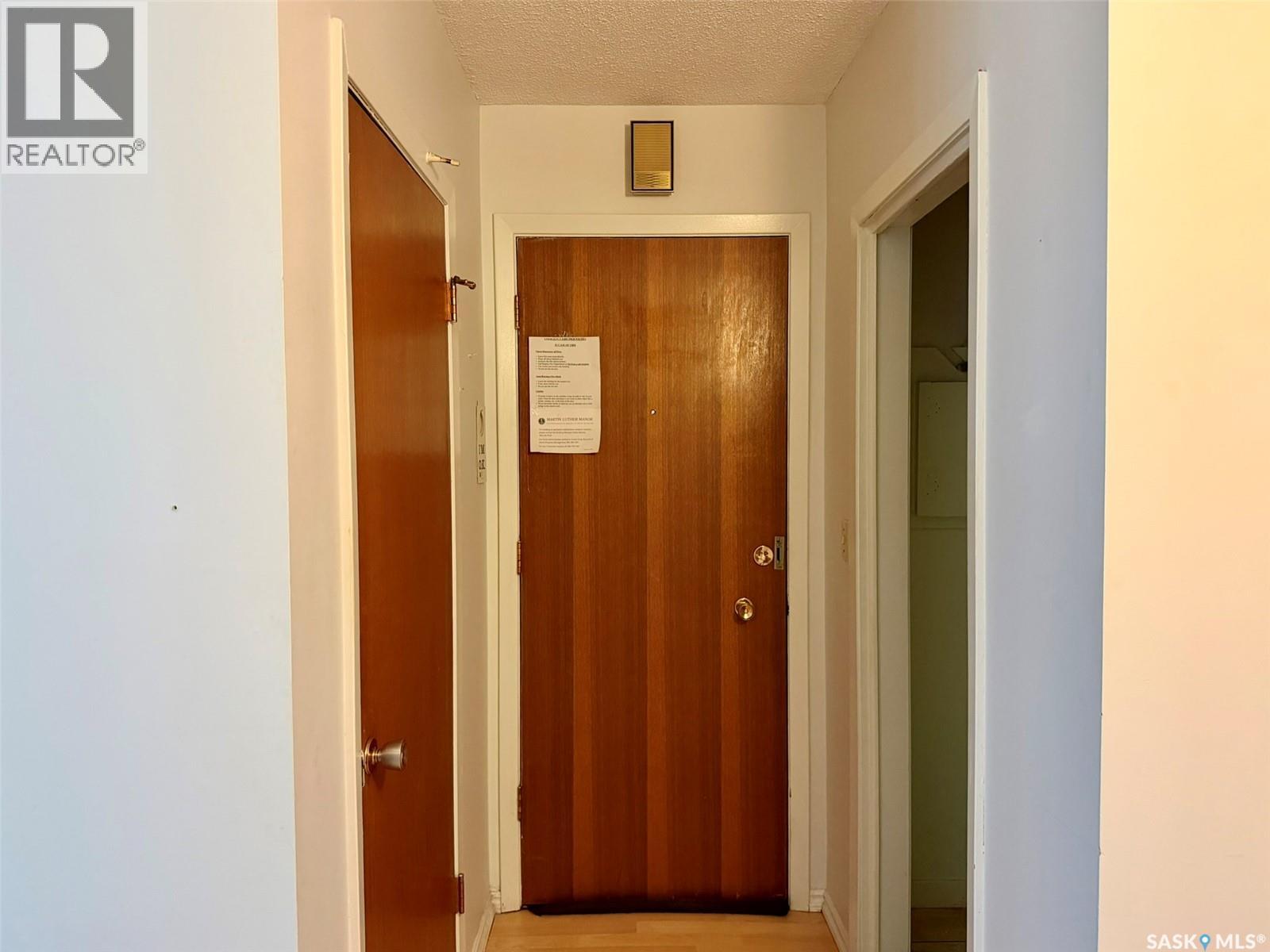 #109 2536 Parliament AVENUE - 9