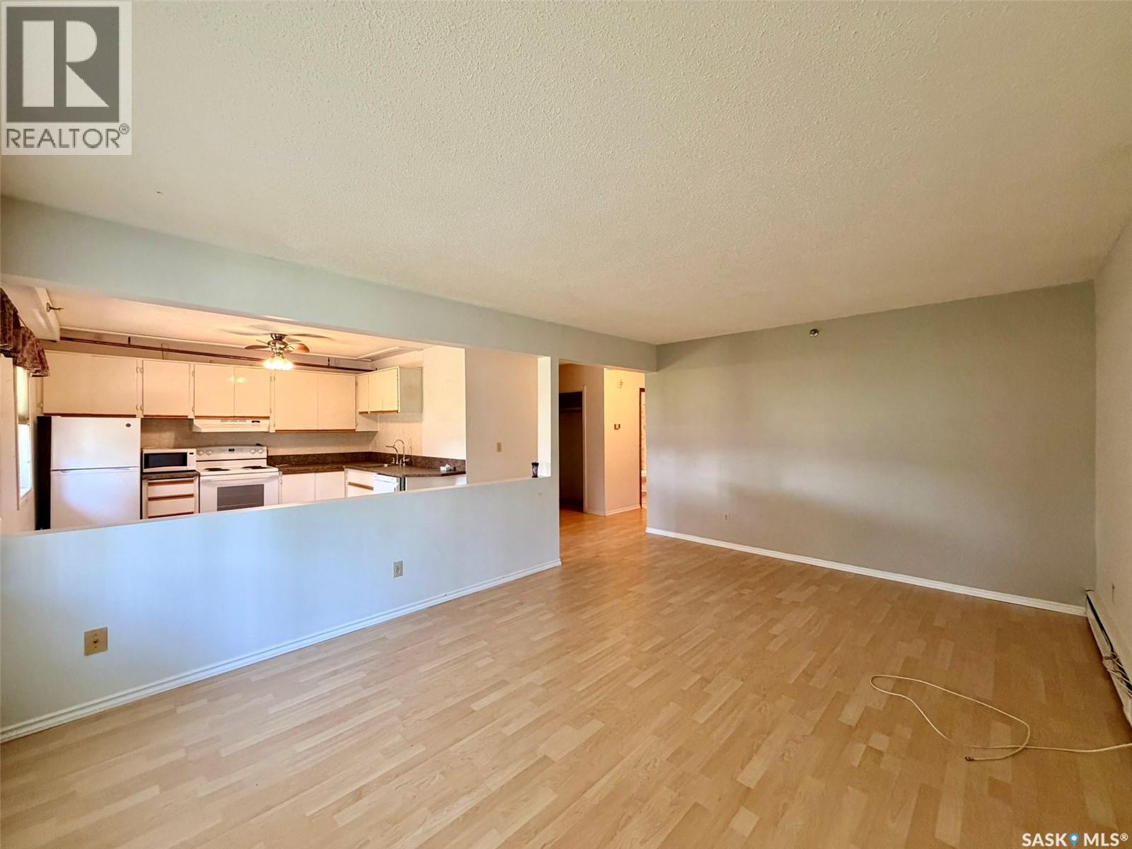 #109 2536 Parliament AVENUE - 19