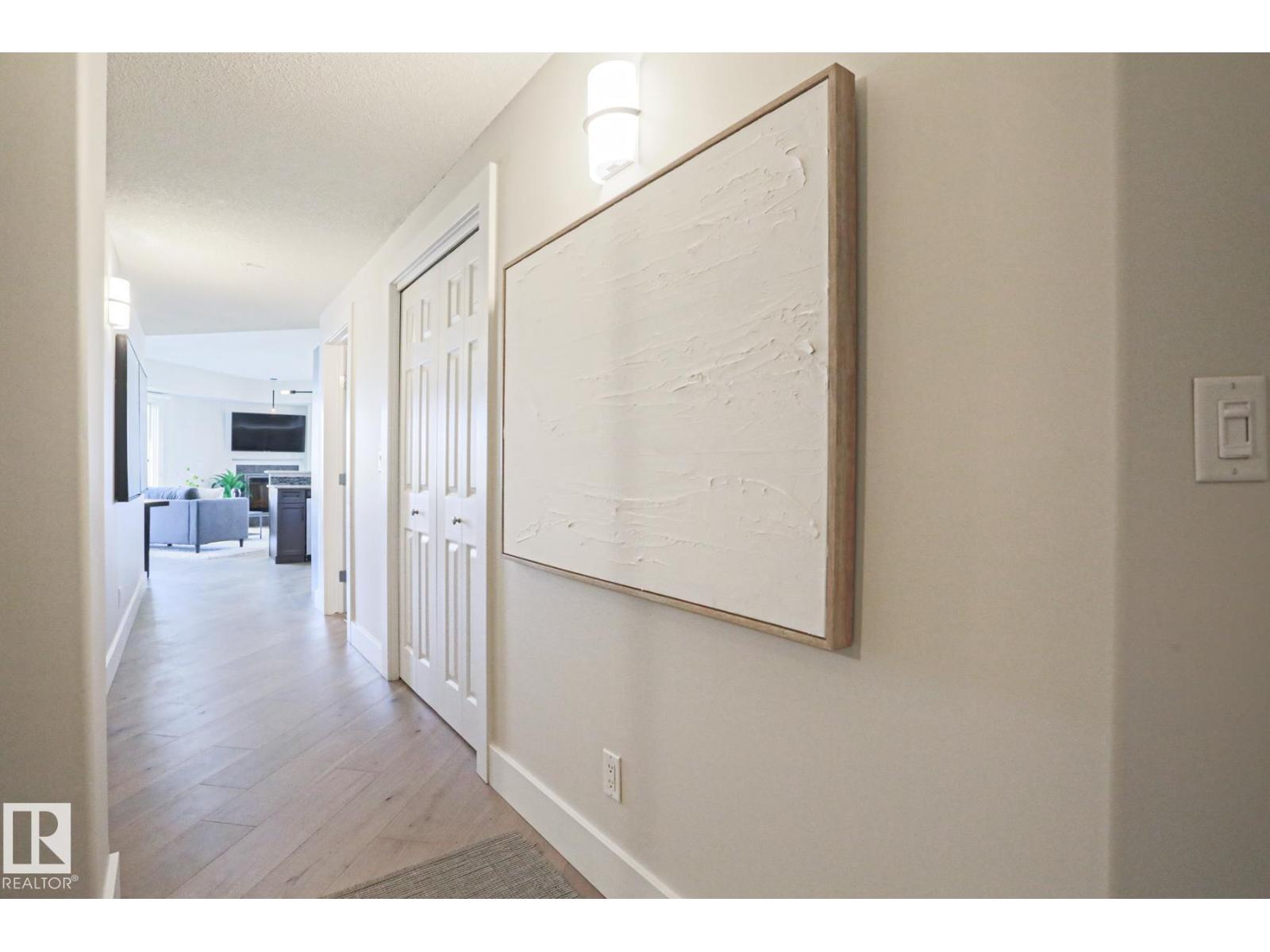 #703 10303 111 ST NW - 36