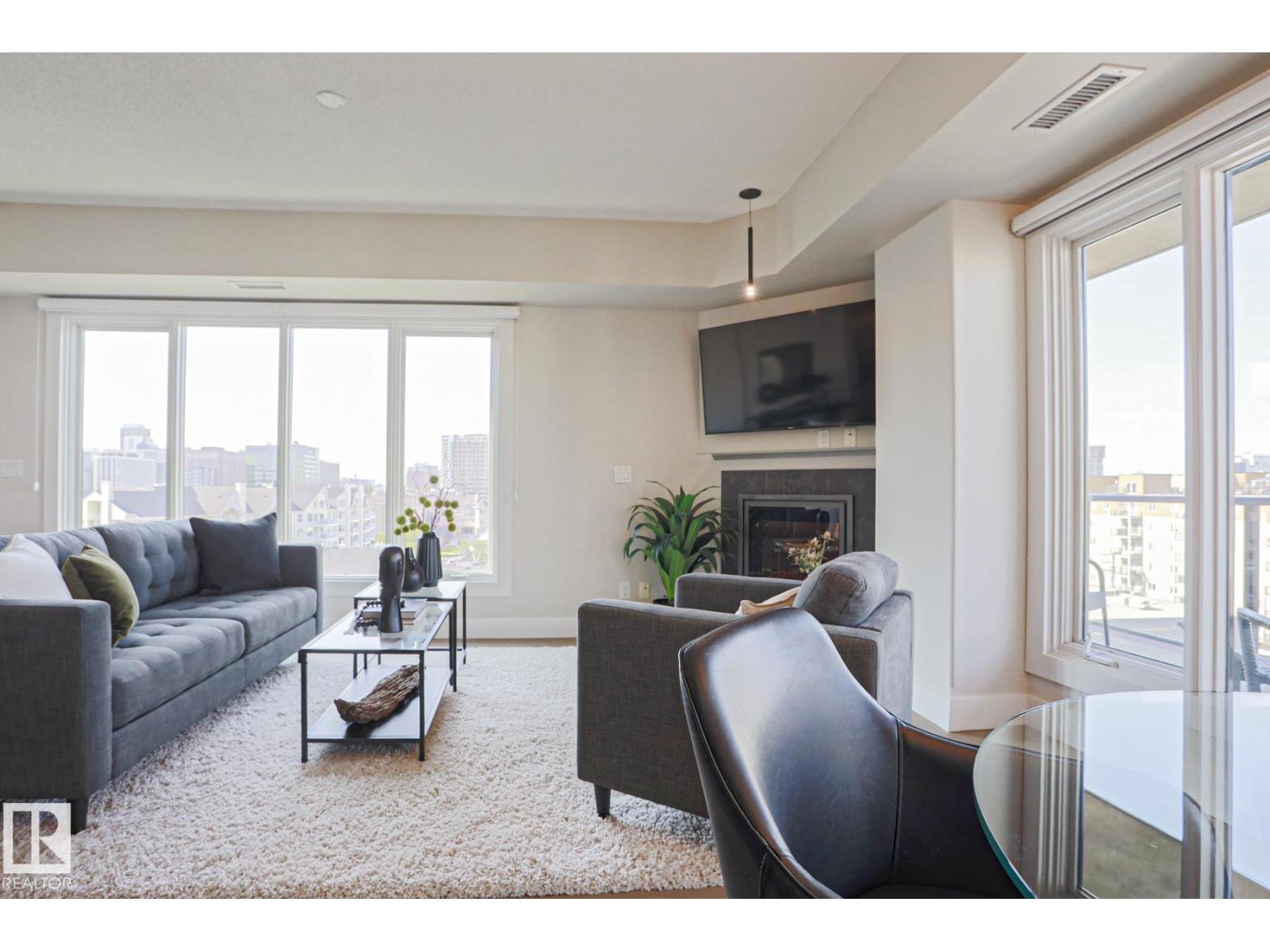 #703 10303 111 ST NW - 9