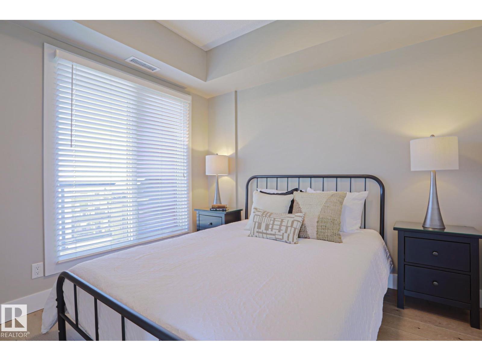 #703 10303 111 ST NW - 23