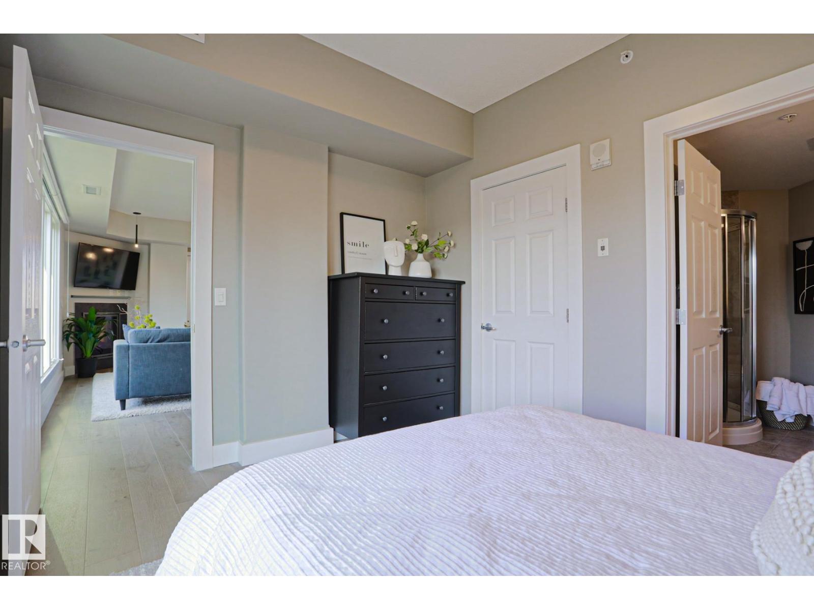 #703 10303 111 ST NW - 19