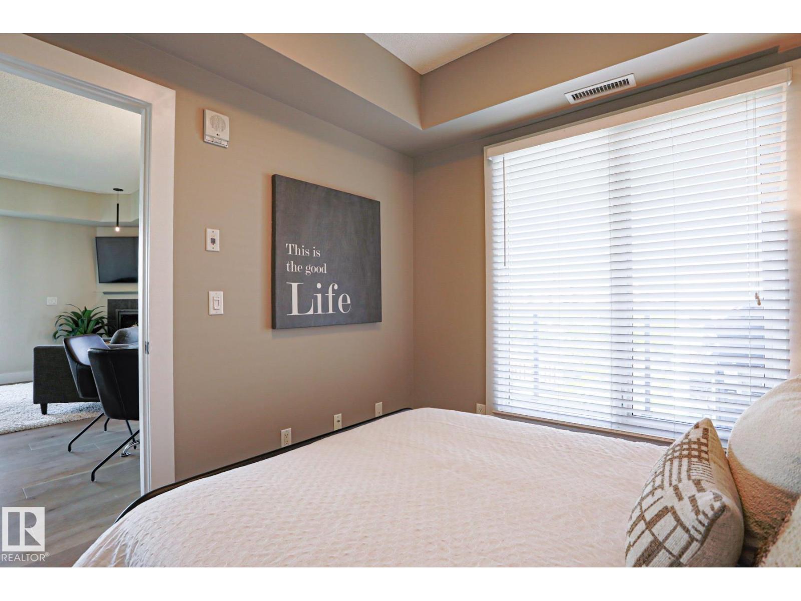 #703 10303 111 ST NW - 26