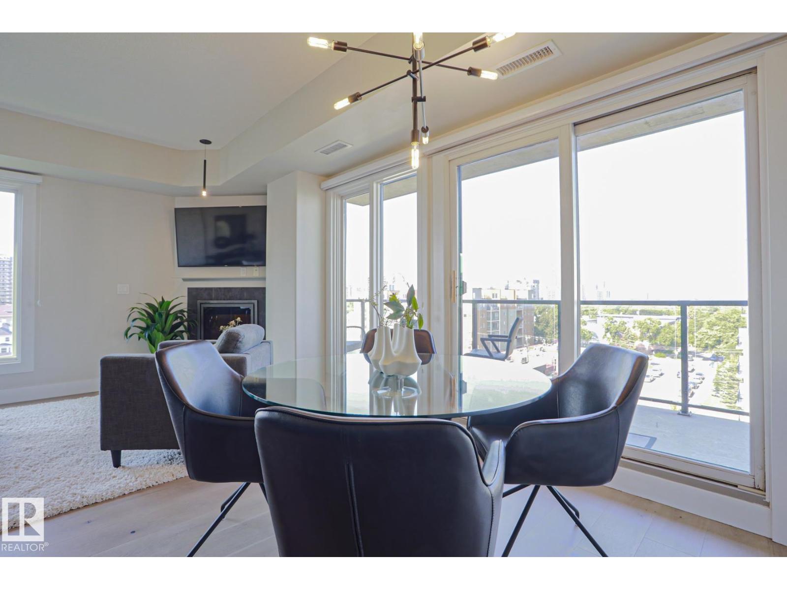 #703 10303 111 ST NW - 8