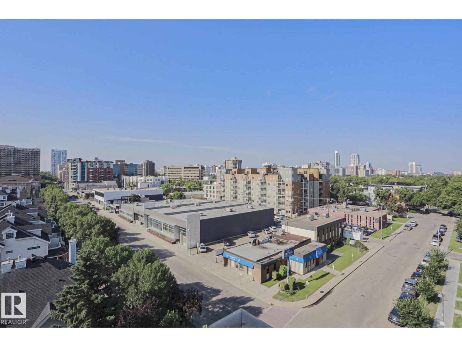 #703 10303 111 ST NW - 15