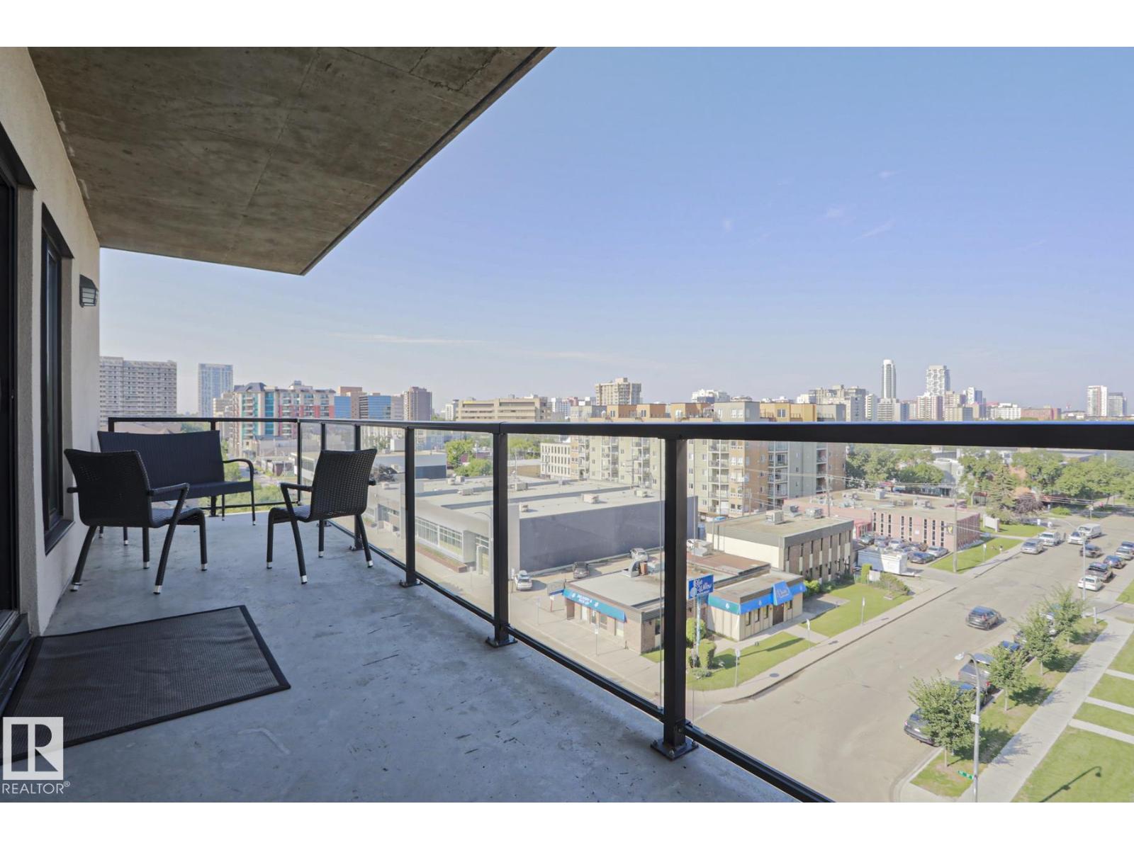 #703 10303 111 ST NW - 10