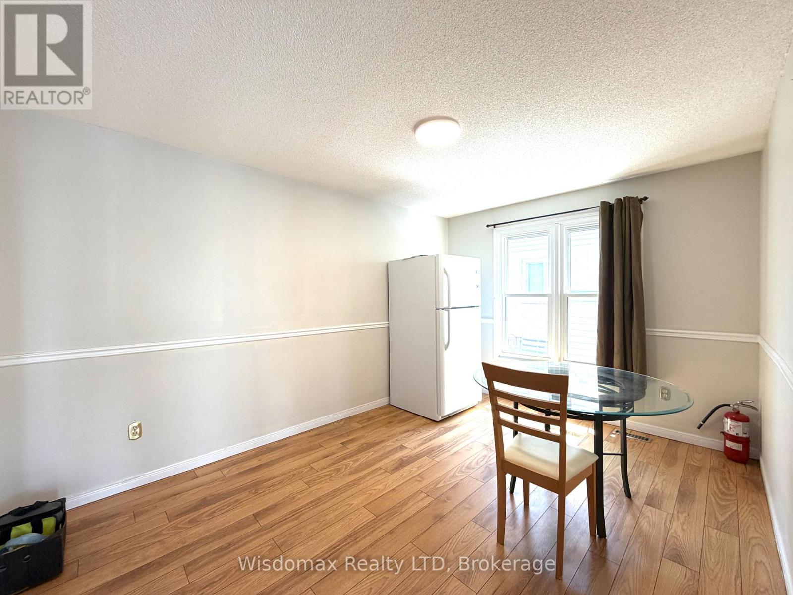 1 CRYSLER CRESCENT - 11