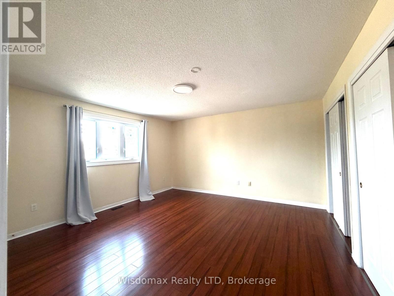 1 CRYSLER CRESCENT - 18
