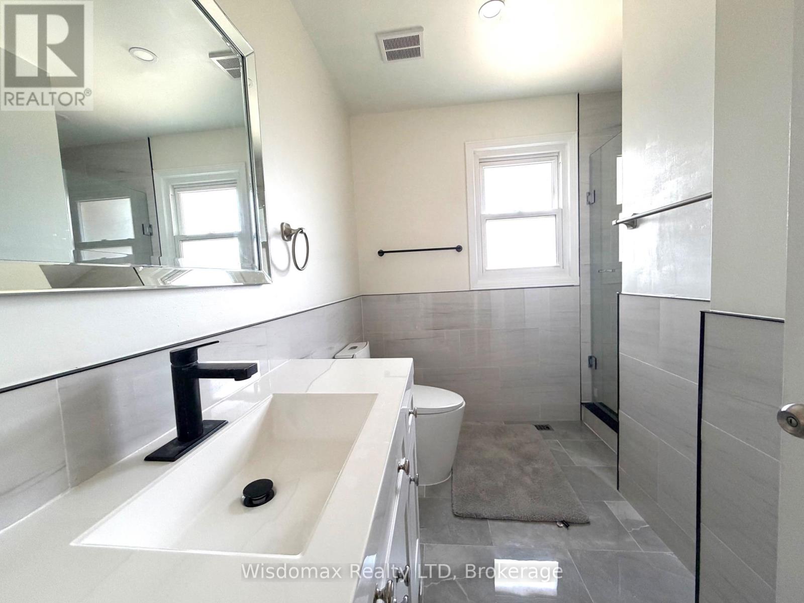 1 CRYSLER CRESCENT - 20