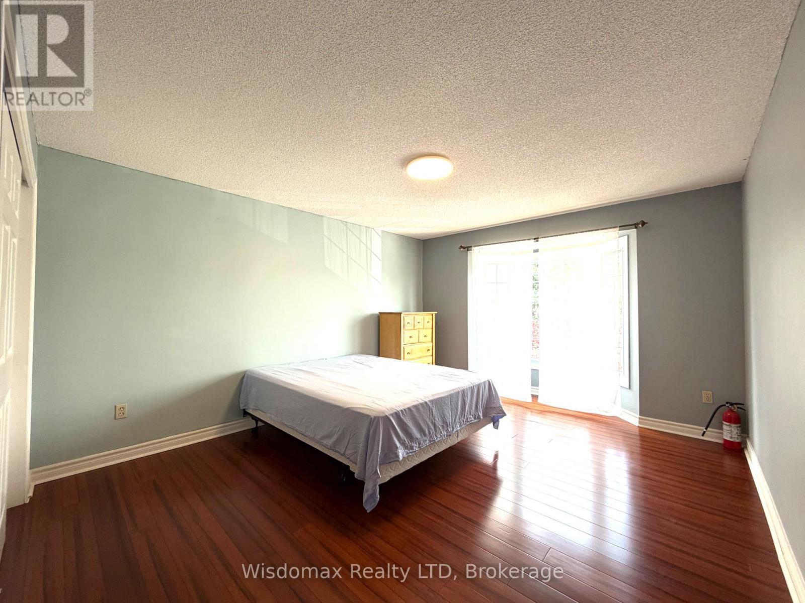 1 CRYSLER CRESCENT - 17