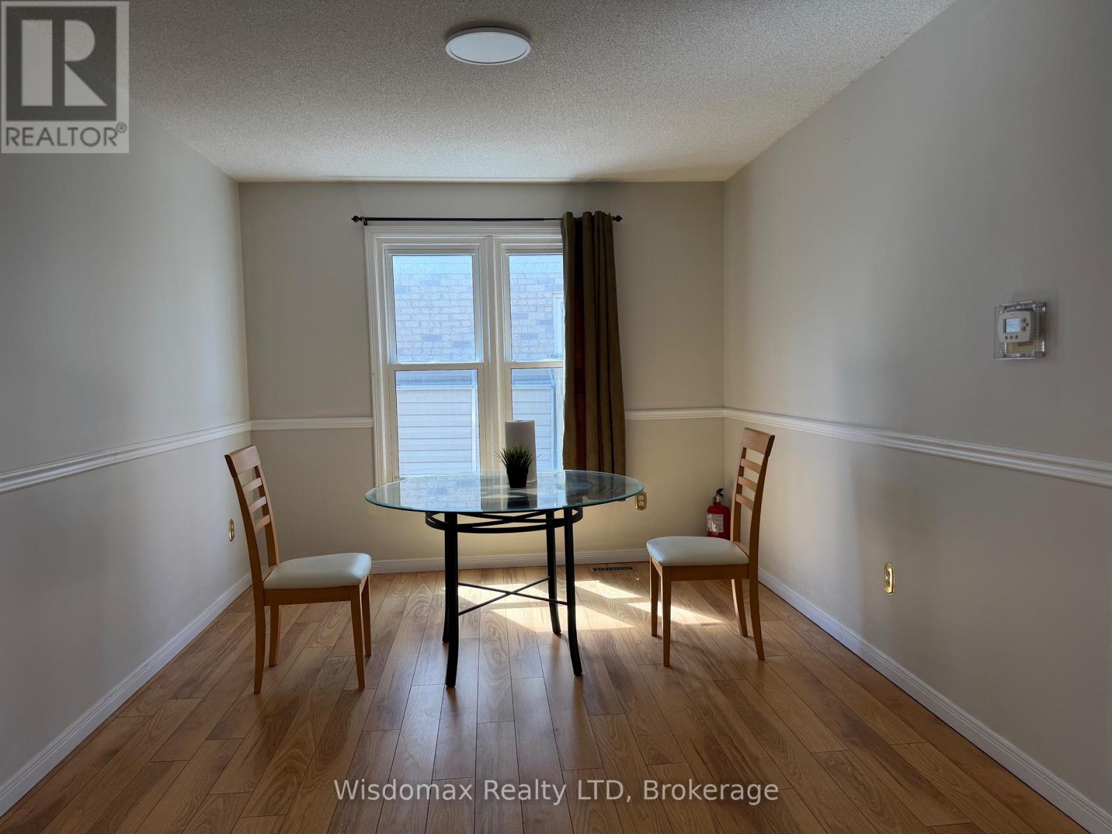 1 CRYSLER CRESCENT - 35