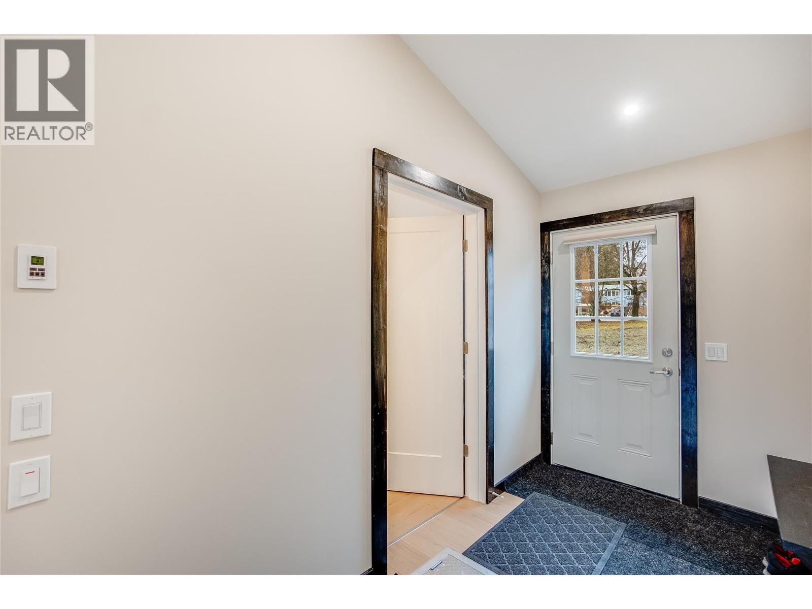#1 611 Union Street - 18