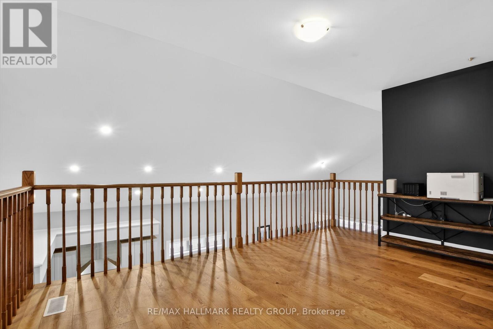 341 SERENADE CRESCENT - 19