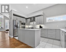 Bathroom - 341 Serenade Crescent, Ottawa, ON K1X0B9 Photo 8