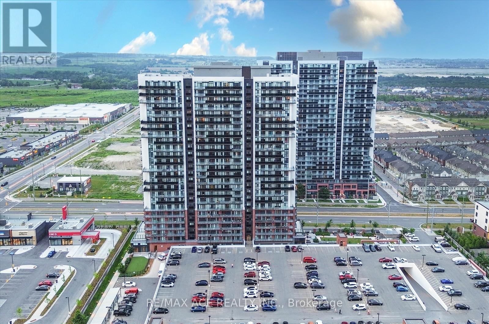 #809 2550 SIMCOE STREET N - 1