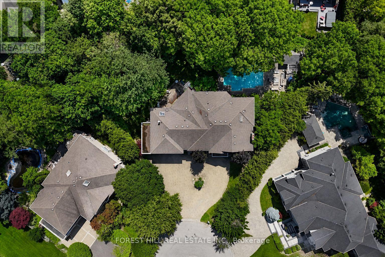 161 RENAISSANCE COURT - Image 35