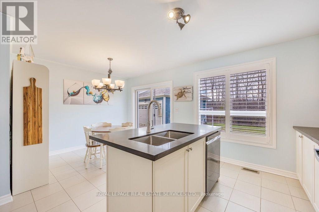 74 ROBERT STREET S - 10
