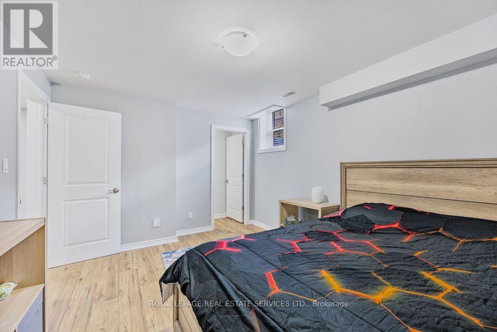 74 ROBERT STREET S - 26