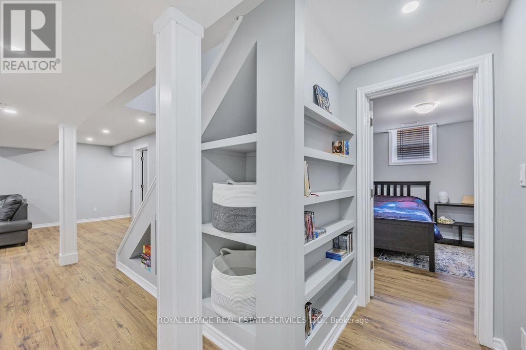 74 ROBERT STREET S - 30