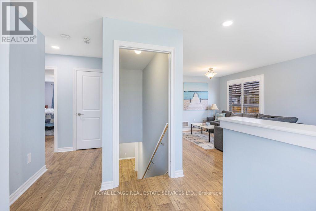 74 ROBERT STREET S - 5
