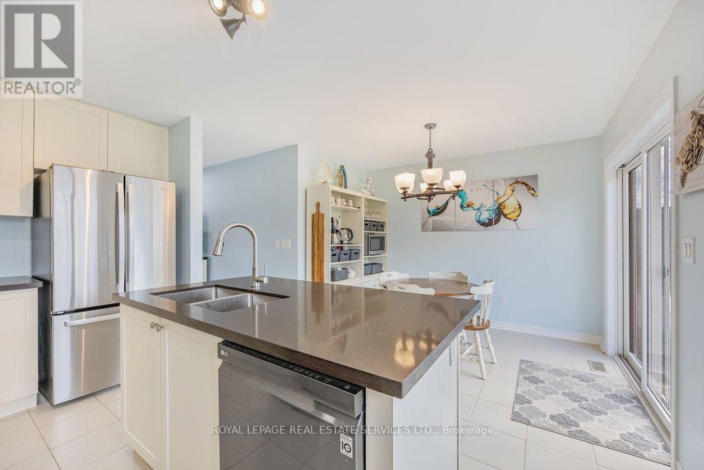 74 ROBERT STREET S - 9