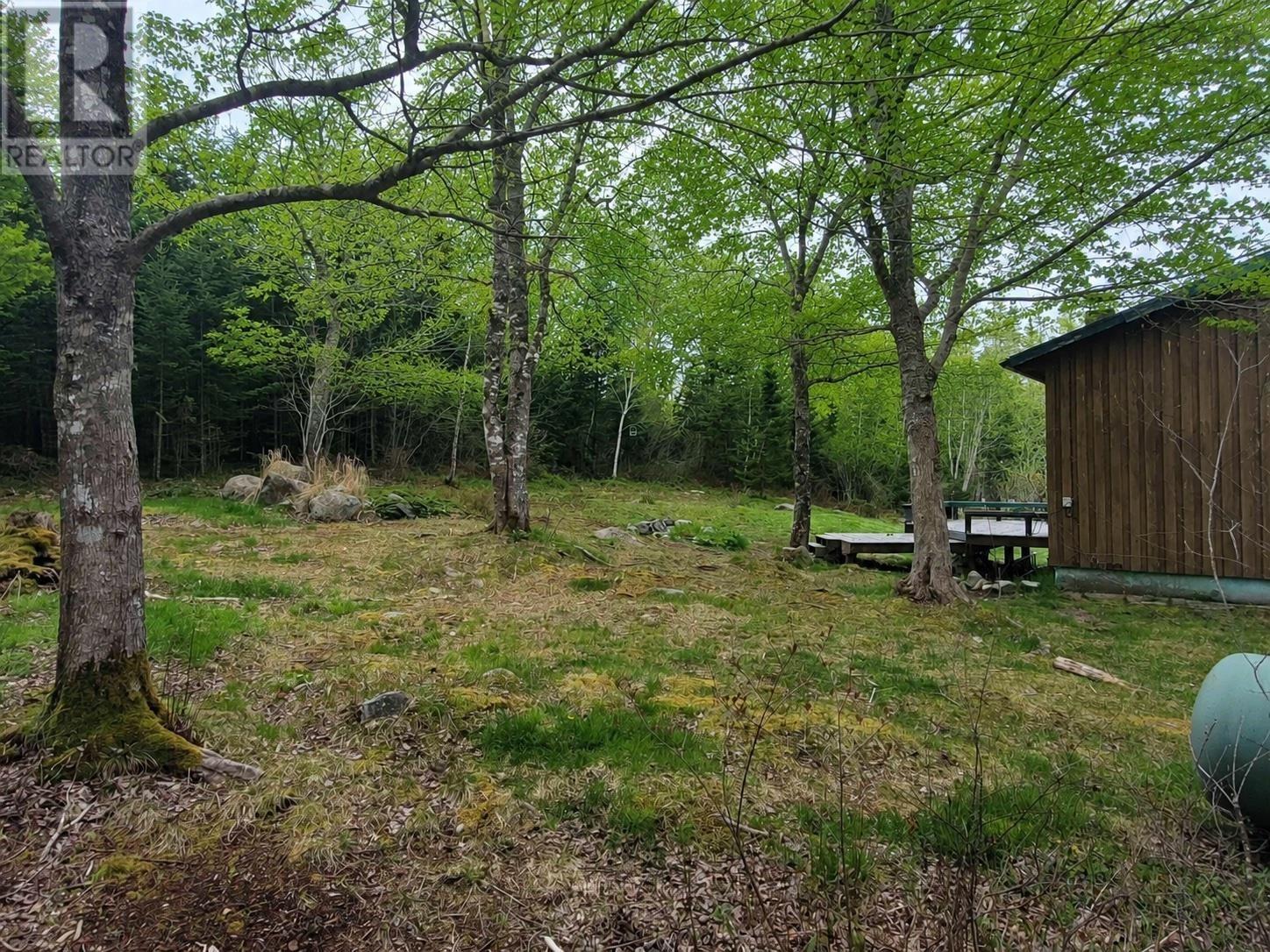 10 River Road - 33