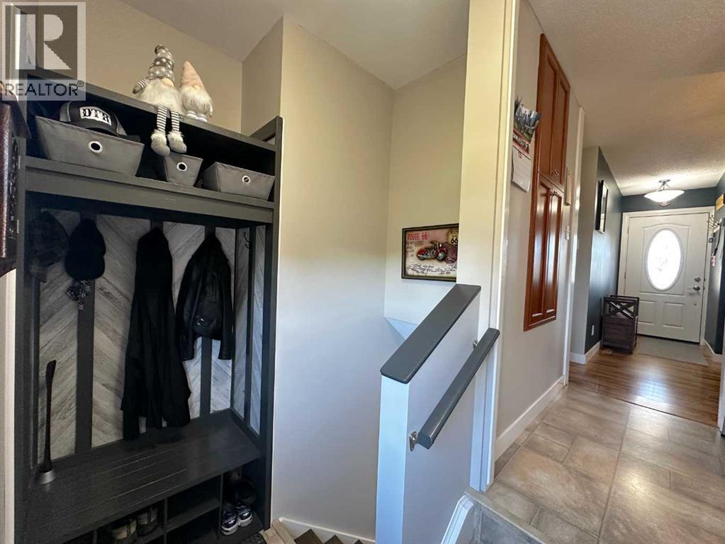 129 Greenview Close N - Image 16