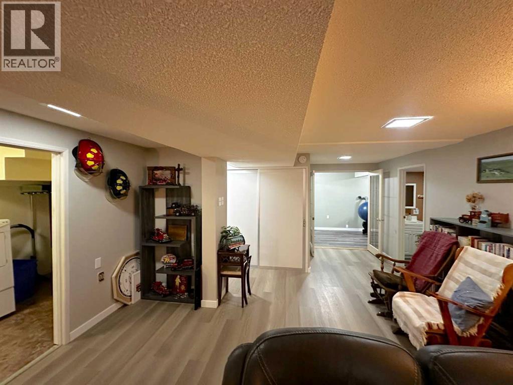 129 Greenview Close N - Image 20
