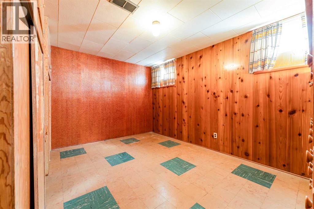 1122 9 Street NW - Image 16